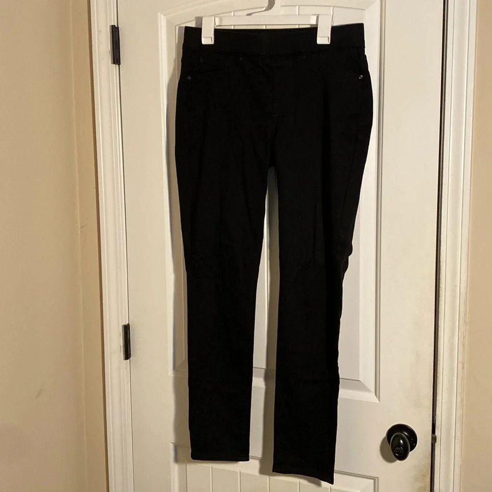 Signature By Levi Strauss & Co Gold Totally Shaping Pull-On Skinny 10L/30x32
